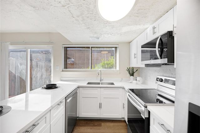 7148 Crownwest Street 7148, Houston, TX 77072