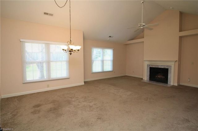 33 Cedar Knoll Drive, Greensboro, NC 27407