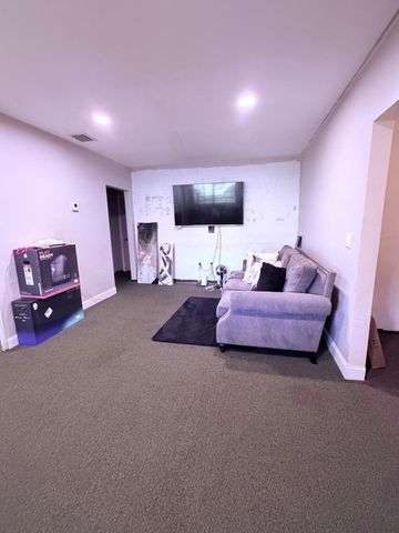 1500 NW 44th Street, Miami, FL 33142