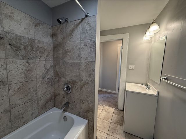 1931 Federal Street Ext, Perry Hilltop, PA 15214