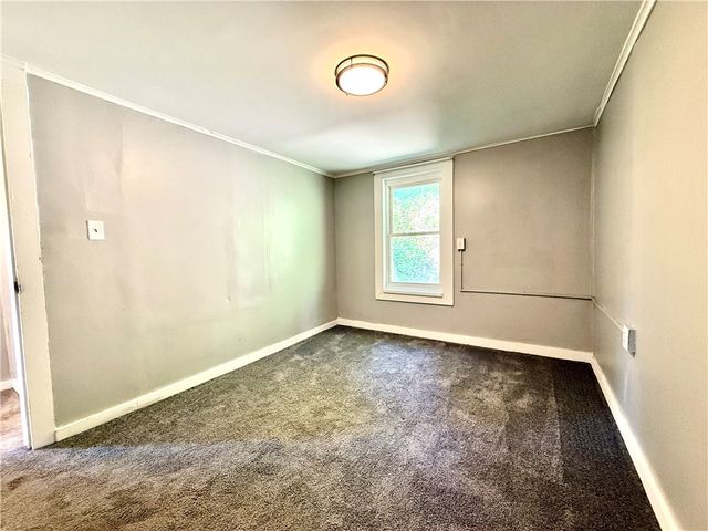 1931 Federal Street Ext, Perry Hilltop, PA 15214