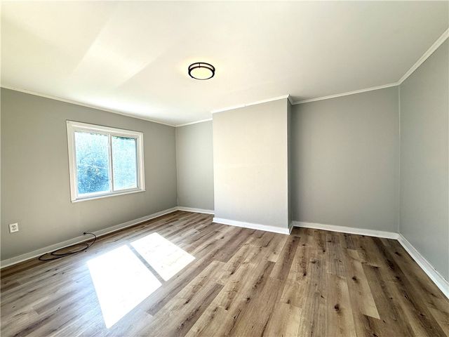 1931 Federal Street Ext, Perry Hilltop, PA 15214