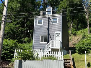1931 Federal Street Ext, Perry Hilltop, PA 15214