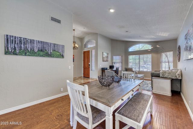 9407 E Maple Drive, Scottsdale, AZ 85255