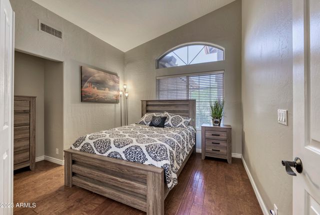 9407 E Maple Drive, Scottsdale, AZ 85255