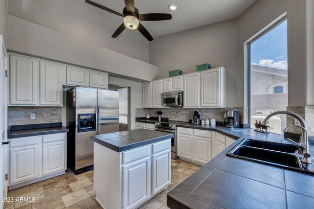 9407 E Maple Drive, Scottsdale, AZ 85255