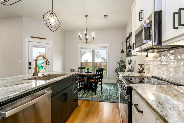 25 Dandelion, Greenbrier, AR 72058