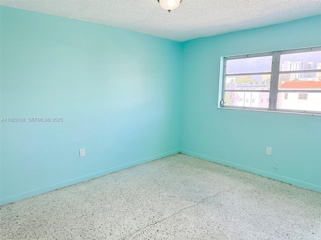 428 SW 5th Ave 404, Miami, FL 33130