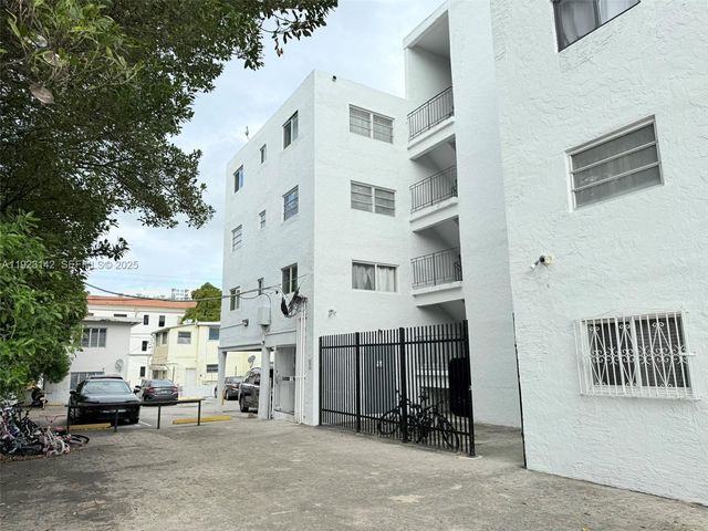 428 SW 5th Ave 404, Miami, FL 33130