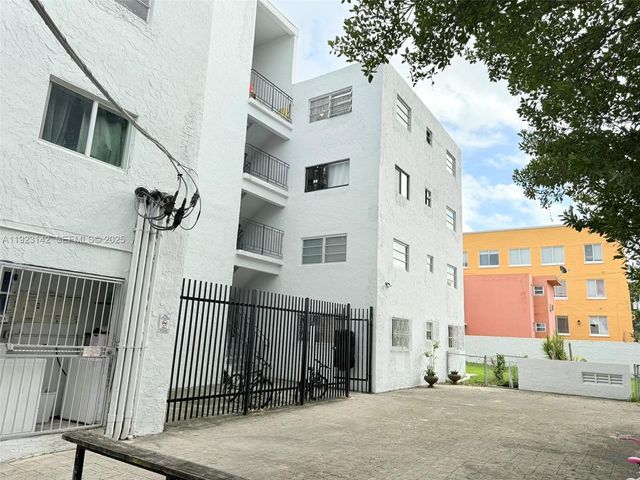 428 SW 5th Ave 404, Miami, FL 33130
