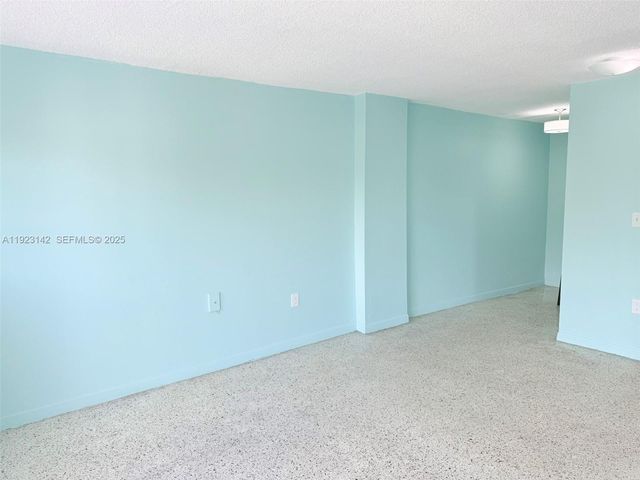 428 SW 5th Ave 404, Miami, FL 33130