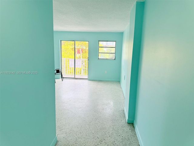428 SW 5th Ave 404, Miami, FL 33130