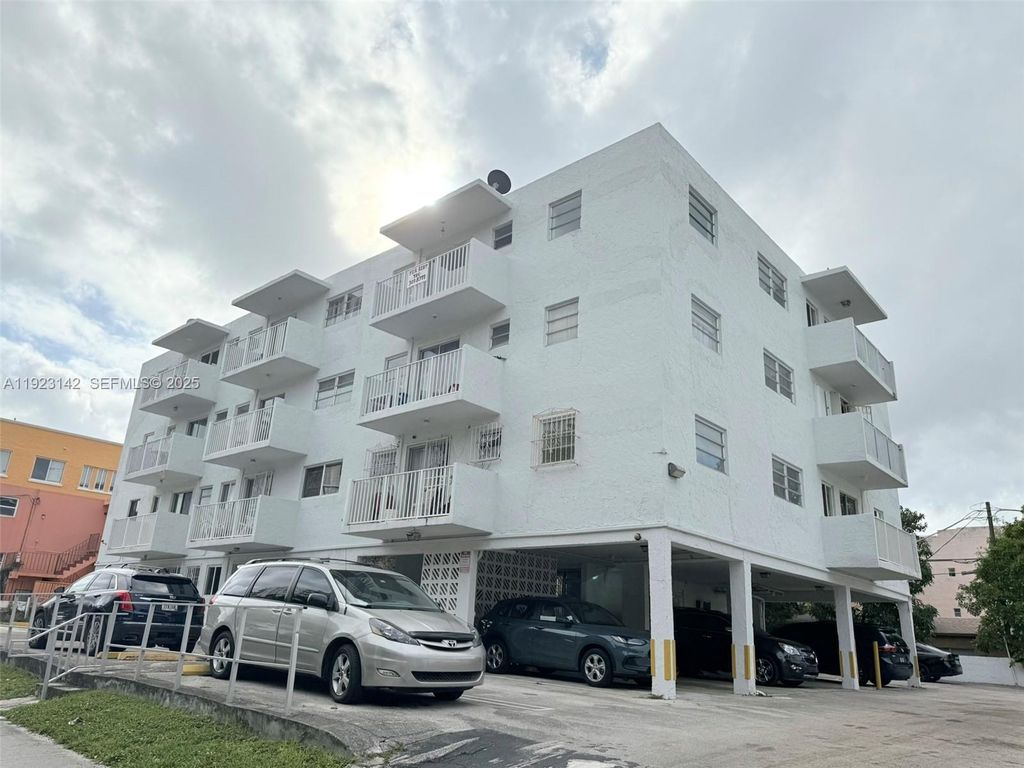 428 SW 5th Ave 404, Miami, FL 33130