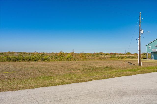 3733 Marble Street, Port Bolivar, TX 77650