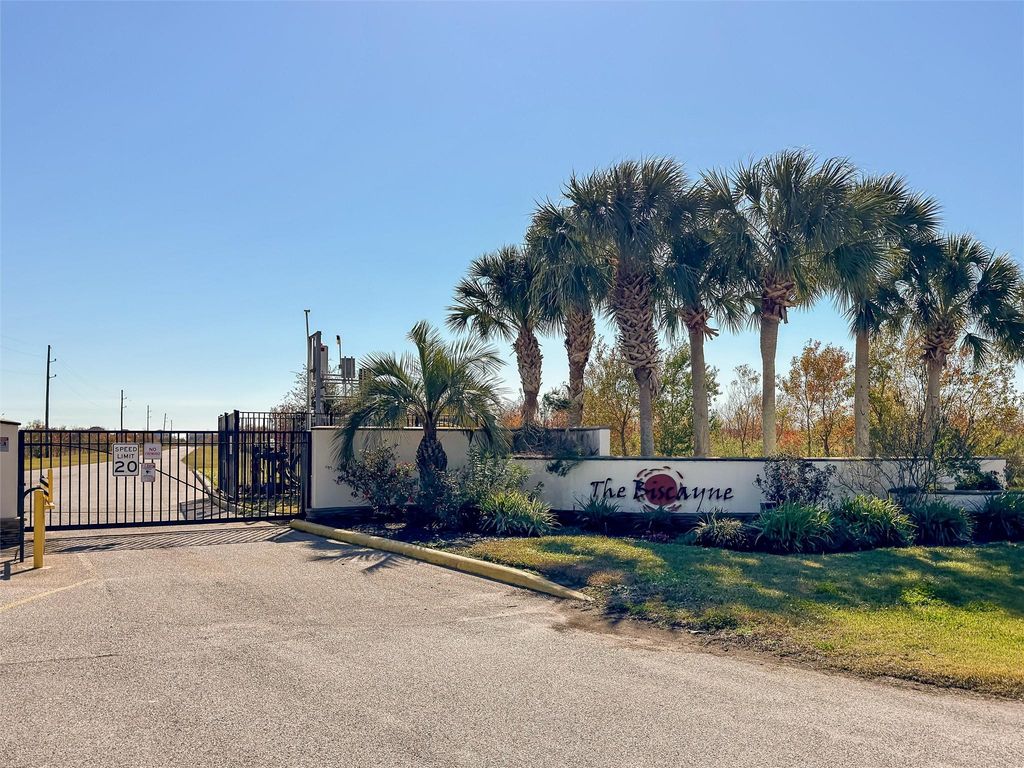 3733 Marble Street, Port Bolivar, TX 77650