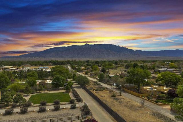 125 Paseo Cesar Chavez, Corrales, NM 87048