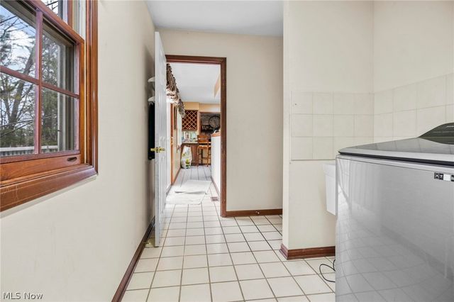 8005 Hansom Place, Concord Twp, OH 44060