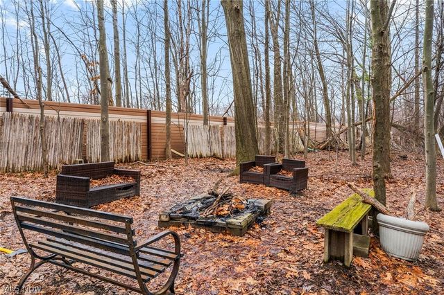 8005 Hansom Place, Concord Twp, OH 44060