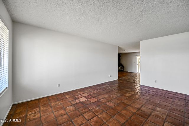1252 E El Parque Drive, Tempe, AZ 85282