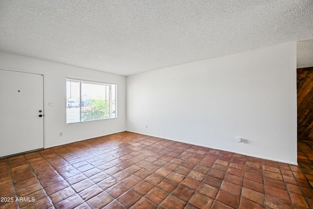 1252 E El Parque Drive, Tempe, AZ 85282