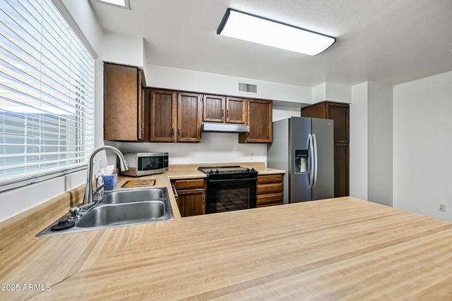 1252 E El Parque Drive, Tempe, AZ 85282