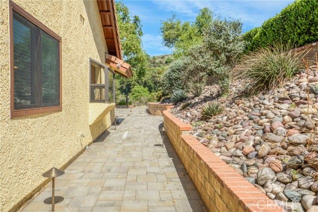 7227 NE Monterey Street, La Verne, CA 91750