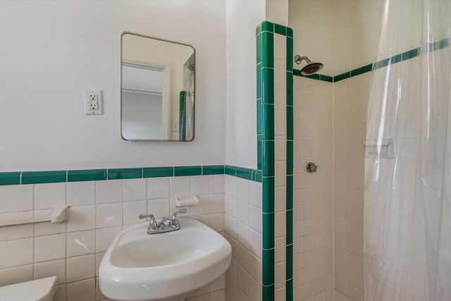 4881 AMBOY RD, Memphis, TN 38117