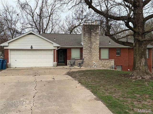 140 S 9th Street, East Alton, IL 62024