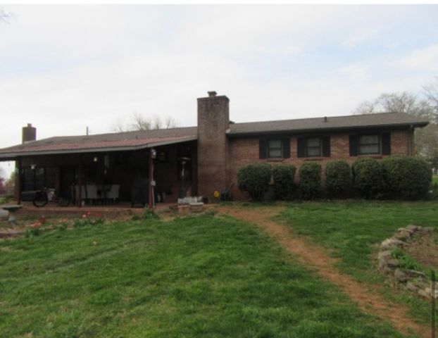 205 Houghton Dr, Winchester, TN 37398