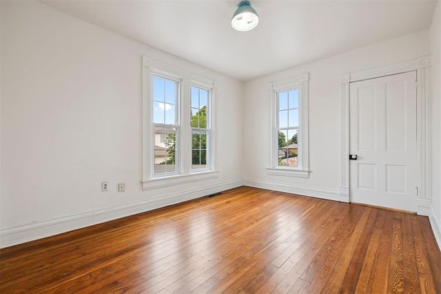 811 S Barker Avenue, El Reno, OK 73036