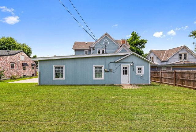 811 S Barker Avenue, El Reno, OK 73036