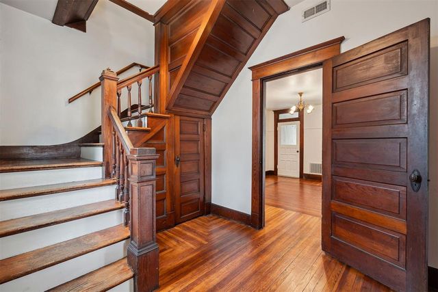 811 S Barker Avenue, El Reno, OK 73036