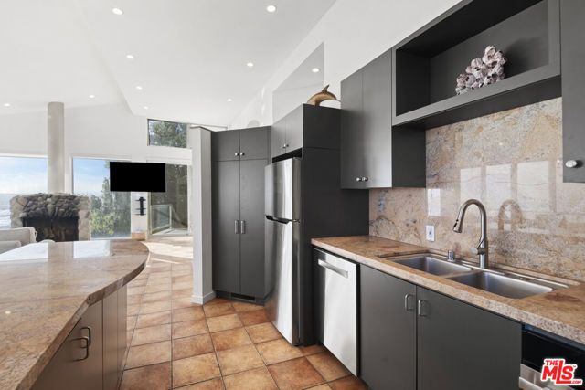 33334 Pacific Coast Highway, Malibu, CA 90265