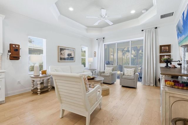 10528 CROOKED CREEK COURT, Parrish, FL 34219