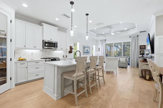10528 CROOKED CREEK COURT, Parrish, FL 34219