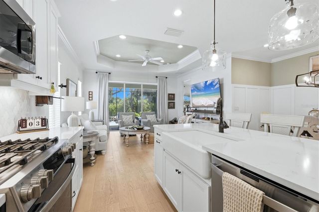 10528 CROOKED CREEK COURT, Parrish, FL 34219