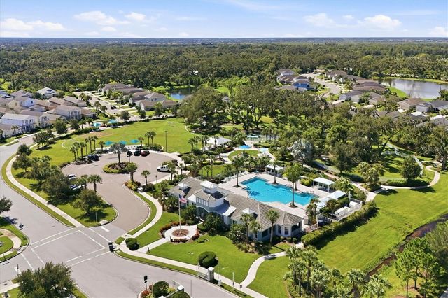 10528 CROOKED CREEK COURT, Parrish, FL 34219
