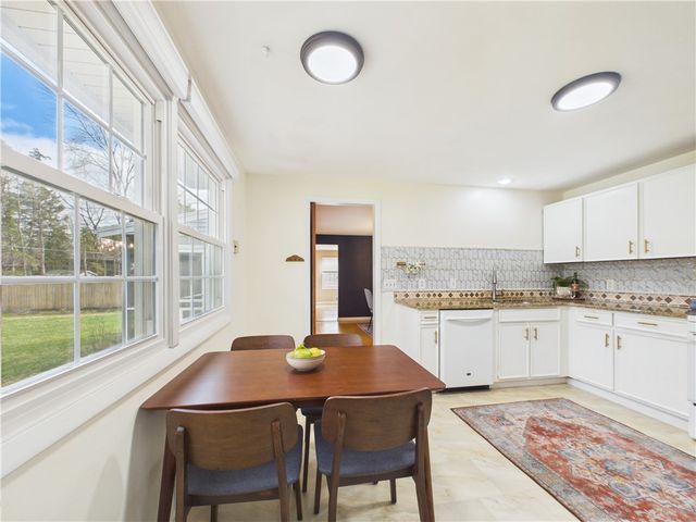 39 Wind Mill Road, Pittsford, NY 14534