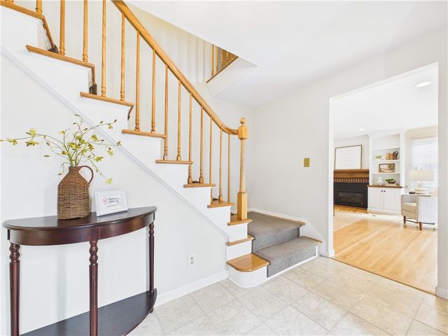 39 Wind Mill Road, Pittsford, NY 14534