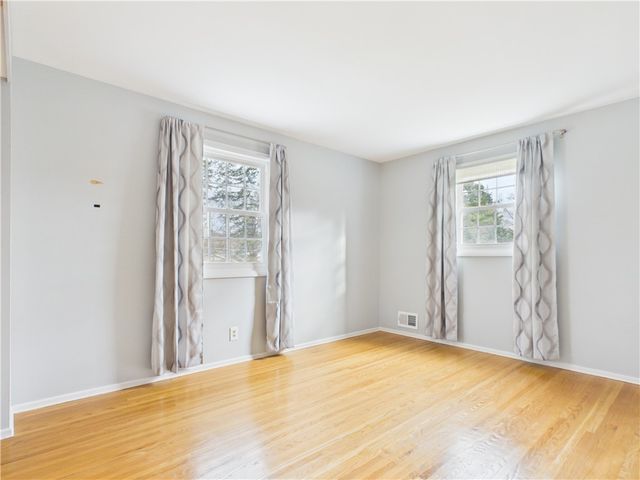 39 Wind Mill Road, Pittsford, NY 14534