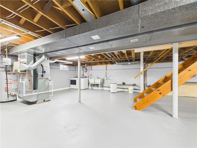 39 Wind Mill Road, Pittsford, NY 14534