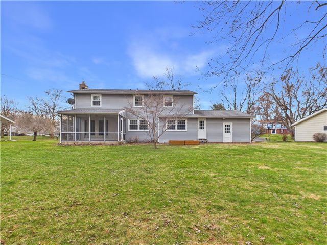 39 Wind Mill Road, Pittsford, NY 14534