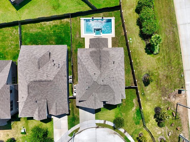 13113 Wintery Tide Drive, La Marque, TX 77568