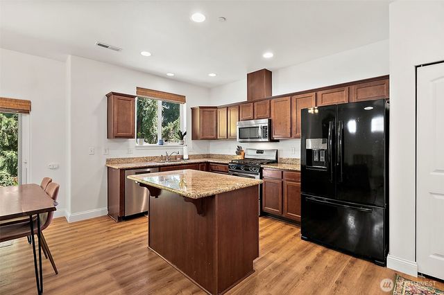11005 179th Avenue Ct E, Bonney Lake, WA 98391