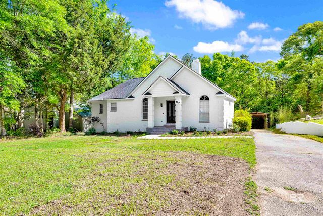 727 N Artillery Range, Spanish Fort, AL 36527