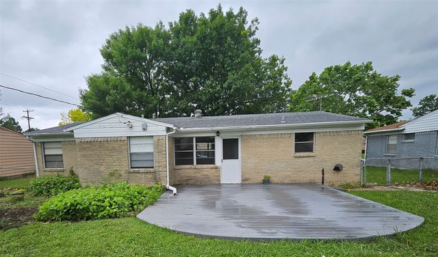 4704 Salem Drive, Mesquite, TX 75150