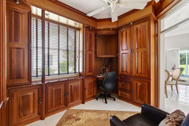 8864 Shoal Creek Lane, Boynton Beach, FL 33472