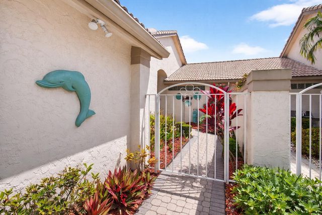 8864 Shoal Creek Lane, Boynton Beach, FL 33472