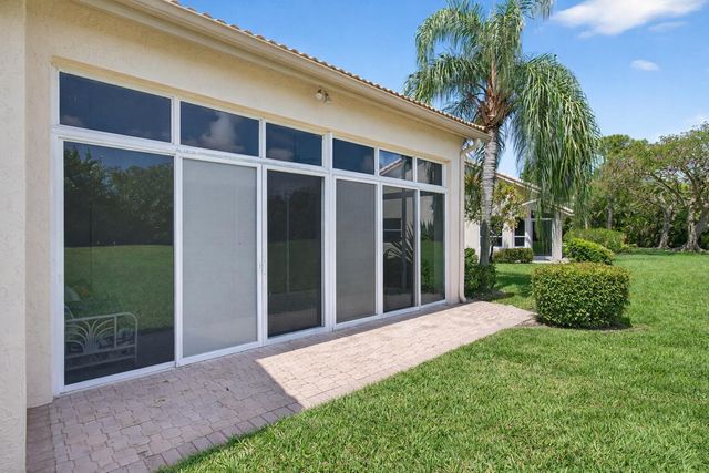 8864 Shoal Creek Lane, Boynton Beach, FL 33472