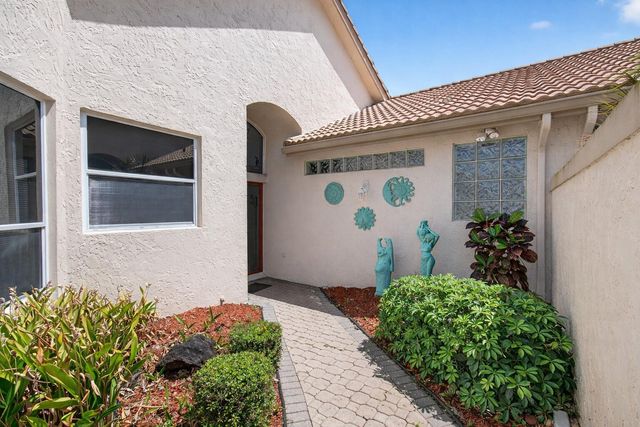 8864 Shoal Creek Lane, Boynton Beach, FL 33472